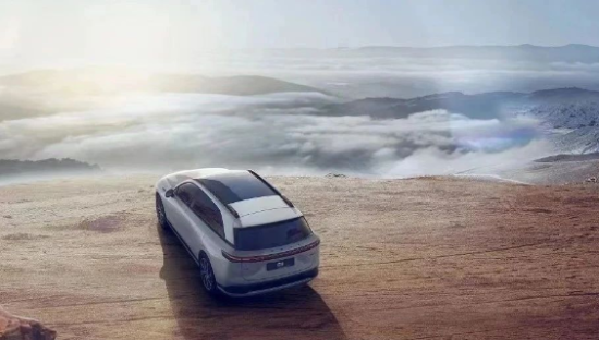 12月重回万台俱乐部，小鹏走出低谷首战告捷