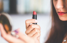 国内美妆江湖40年：从外资当道到国货雄起