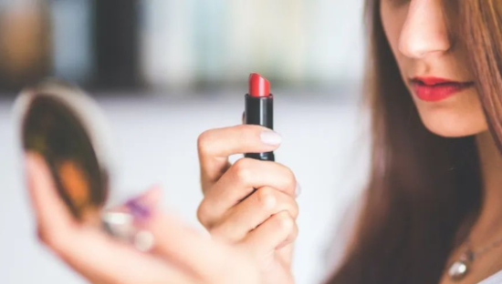 国内美妆江湖40年：从外资当道到国货雄起