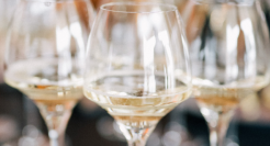 消费复苏，白酒先行