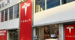 特斯拉向下，比亚迪向上