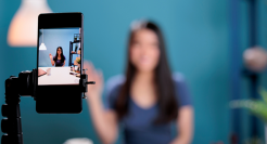 卷资本、卷流量、卷明星主播，直播电商2022大洗牌