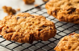 再热闹的年货潮，都没留给新烘焙一席之地