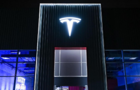 2023年：特斯拉向左，新能源向右？