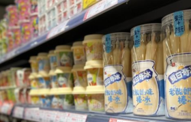 门店，国产零食生意的另一个逻辑