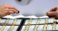 春节买金，“犹豫一下就没了”