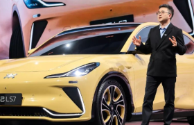 不做奶爸车，智己汽车凹硬汉人设