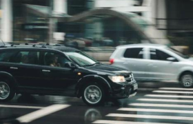 我在乡下开网约车，一天赚千元