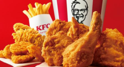 肯德基“失去初心”？最新联名差点翻车！炸鸡随便搞，玩具一套又一套！网友：买玩具送炸鸡，crazy！