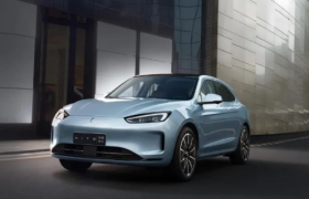 赛力斯烧钱换未来