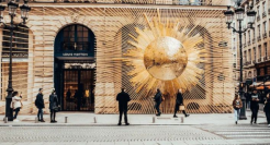 春节奢侈品门店排长龙