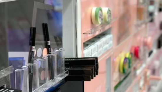 2022年，美妆品牌大撤退