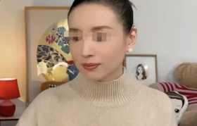 “激吻门”10年后，她靠一场直播翻红了
