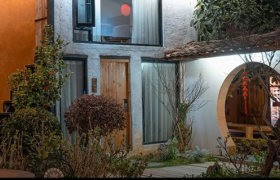 房间爆满、转让费飙升，扎堆开民宿能赚钱吗？