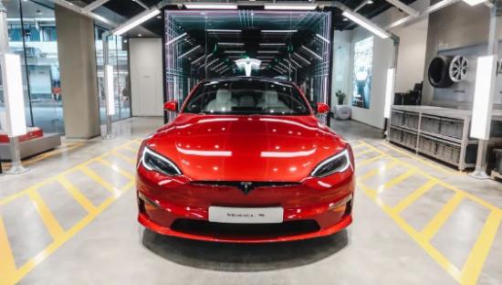 车祸事件200天，林志颖原谅了特斯拉