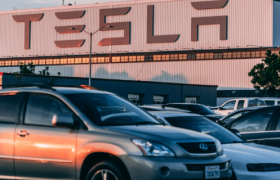 造车新势力，站在悬崖边