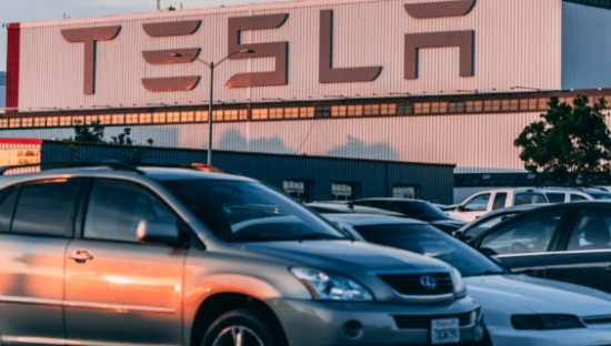 造车新势力，站在悬崖边