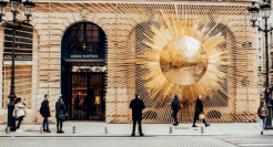 狂涨20%，LV为什么越涨越火？