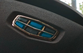 双面吉利：资本跃进，错失市场