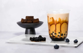 新茶饮，不渡黄河？