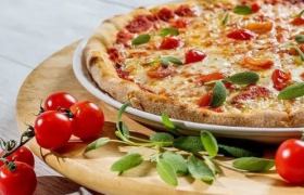 抖音外卖，杠上美团？