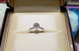 钻石市场冰与火，真爱卖不动了