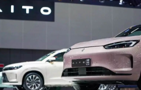 华为“造车”的路线之争