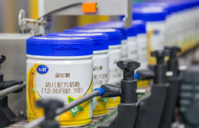 奶粉质量问题敲响警钟，飞鹤切莫辜负消费者信任