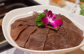 5片土豆卖18元，巴奴薅哭年轻人