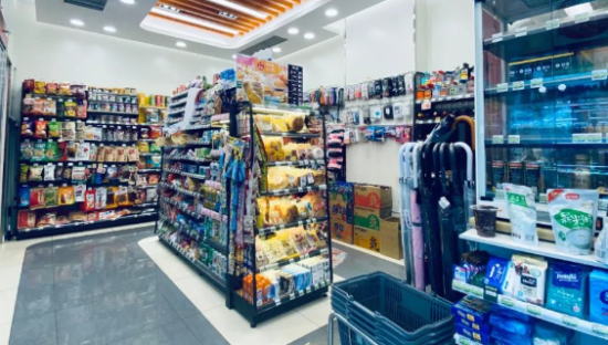 连锁便利店与夫妻店的生存现状