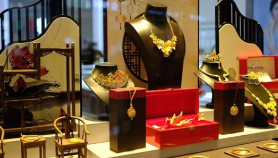抛弃钻石，抢购黄金