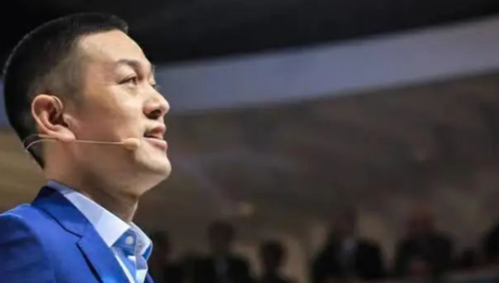 蔚来“李斌至上”