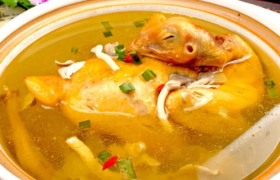 老乡鸡，专宰「老乡」不宰「鸡」