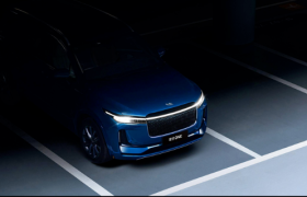 理想汽车，“抠”赢淘汰赛？