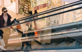 消费券的魔力：消费流动、复苏和GDP