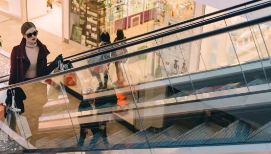 消费券的魔力：消费流动、复苏和GDP