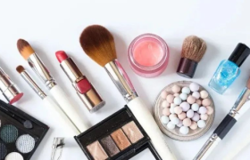 海外美妆败退，国货彩妆「上位」