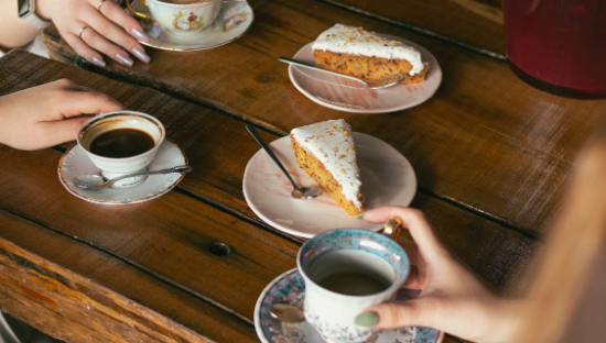 咖啡品牌们火速“包抄”校园，校园餐饮果真一片繁华？