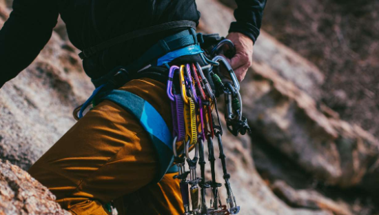 户外运动变了，90、95后当立