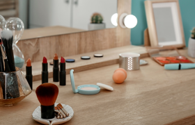 一年卖了16.8亿，“毛戈平女孩们”能否撑起一个IPO？