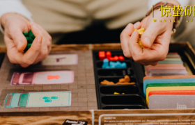 不办卡的年轻人，开始“整顿”消费市场