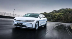 岚图“博出位”