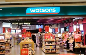 被抛弃、玩不起，美妆零售鼻祖惨遭滑铁卢