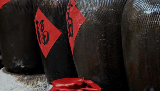 爱喝酒的年轻人，为什么抛弃白酒？