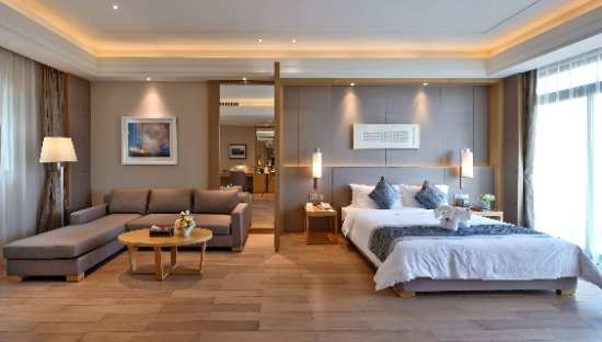 五一假期，“疯狂”的酒店