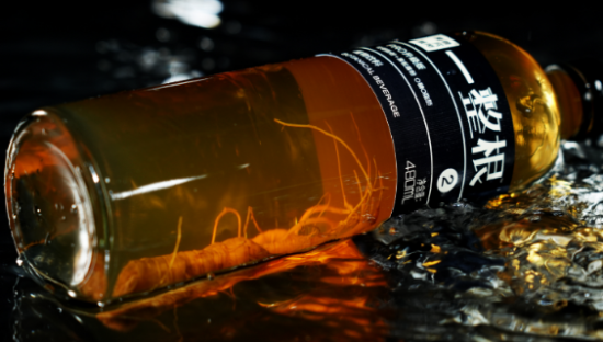 破圈的“一整根”人参水，到底怎么“火”的