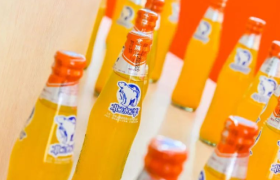 国产汽水，排队“复活”