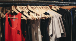 国潮运动服，成也Z世代，败也Z世代