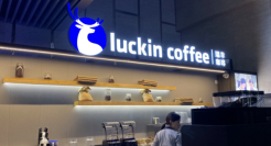 距离华莱士，瑞幸只差一步之遥