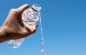 中国瓶装水简史｜千亿瓶装水①